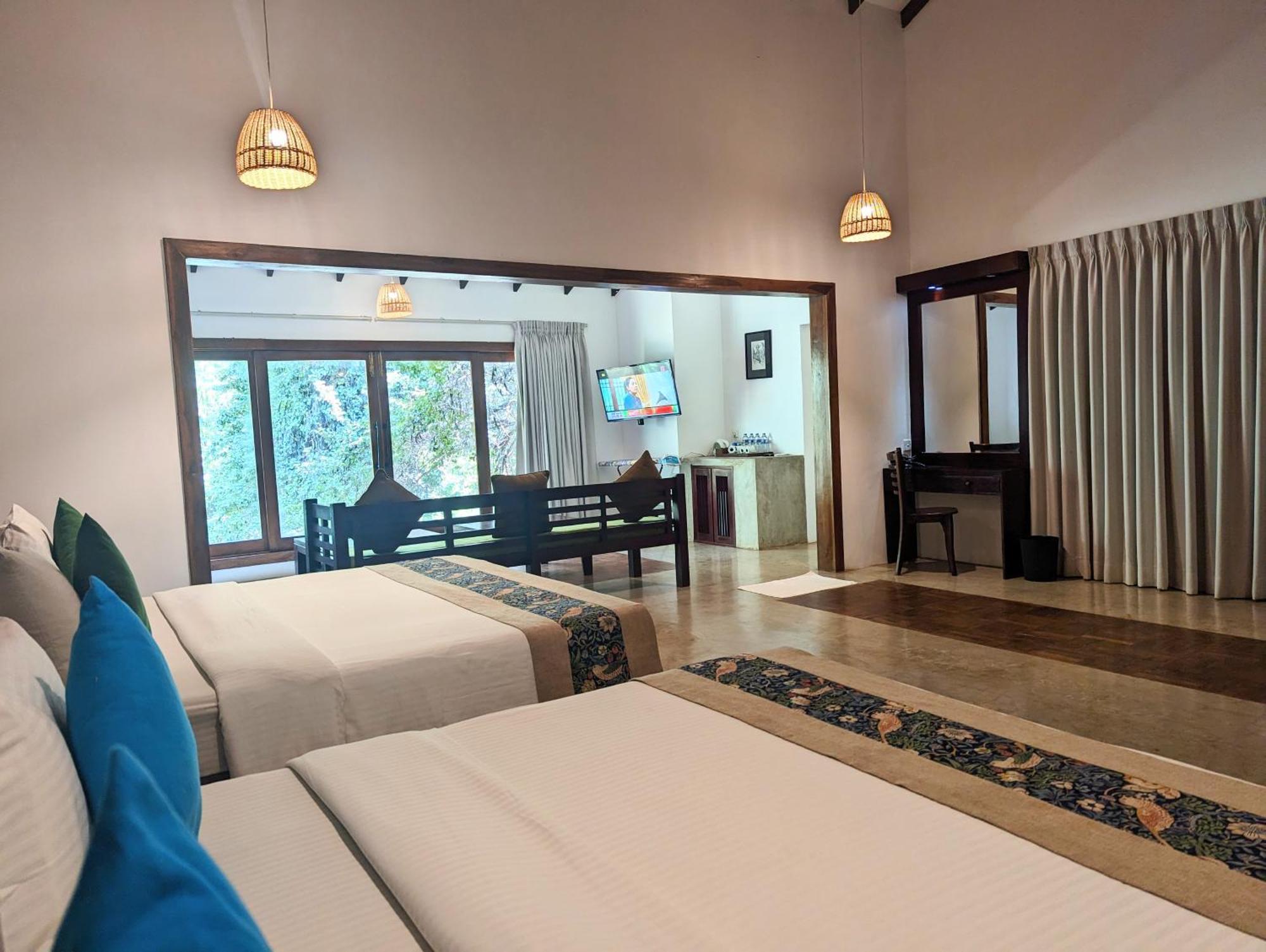 Pinthaliya Resort Сигирия Экстерьер фото