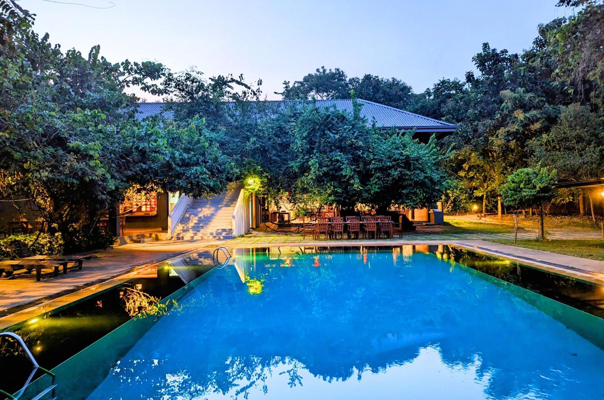 Pinthaliya Resort Сигирия Экстерьер фото