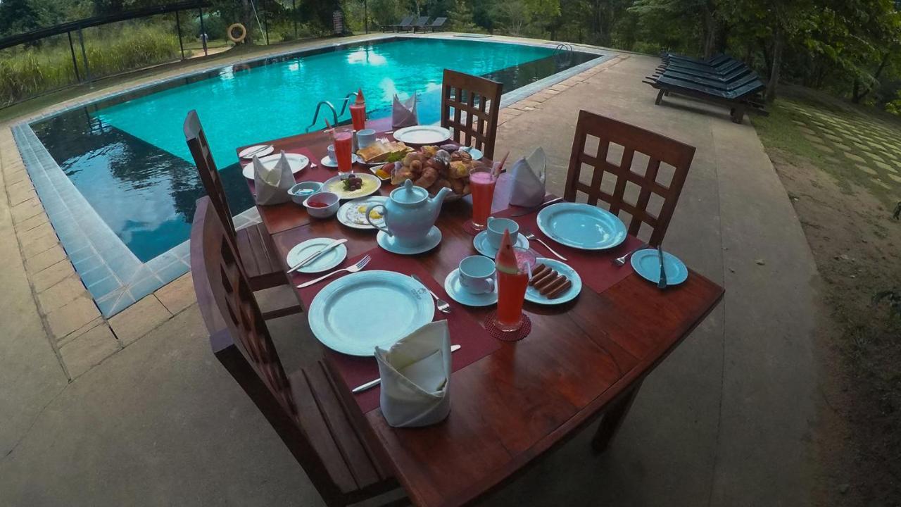 Pinthaliya Resort Сигирия Экстерьер фото